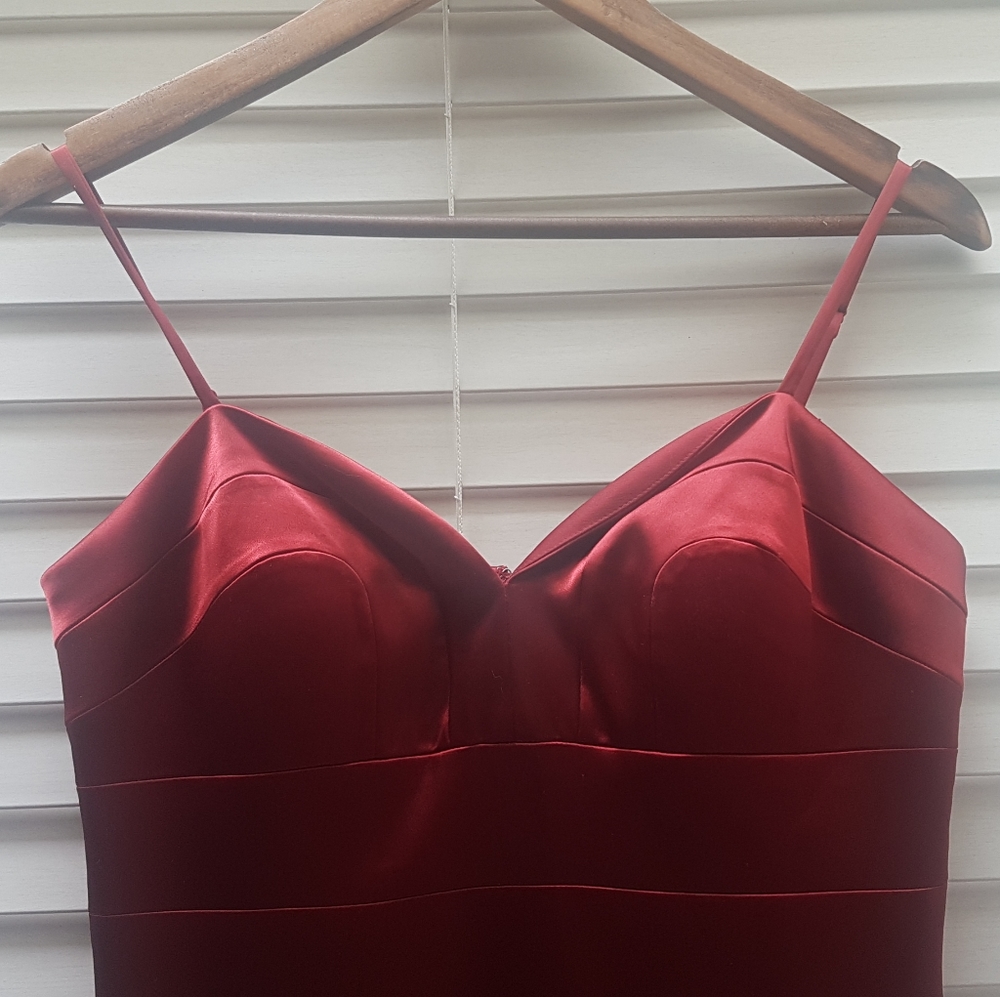 Size 6 Oleg Cassini red satin cocktail dress